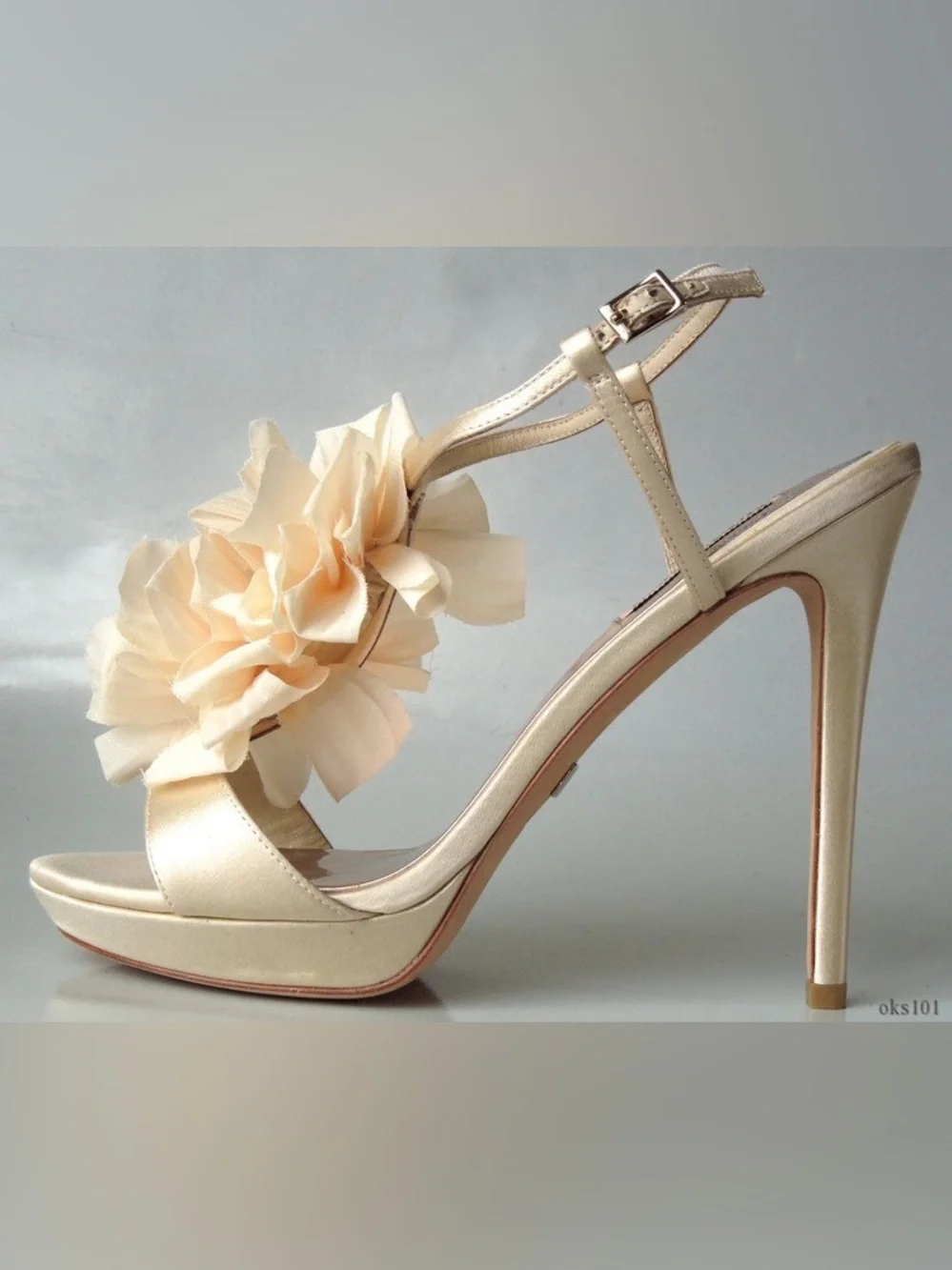 Badgley Mischka new box